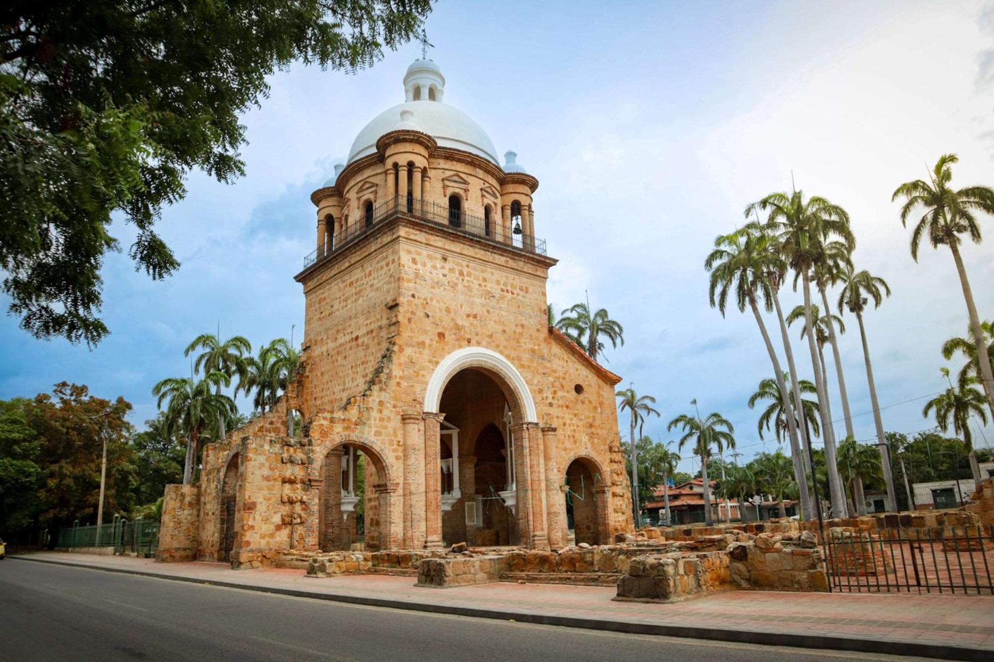 Hotel Faranda Bolívar Cúcuta Resort Exterior foto